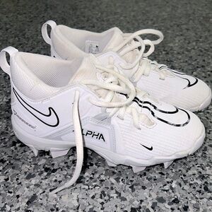 Nike Alpha Menace 3 Shark football cleats, Boys size 1.5Y